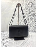 YSL SAINT LAURENT MEDIUM KATE IN BLACK PEBBLED LEATHER CHAIN BAG
