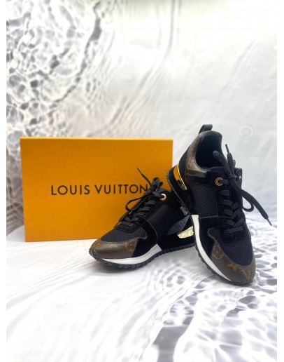 (LIKE NEW) LOUIS VUITTON RUNAWAY SNEAKERS -FULL SET-