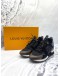 (LIKE NEW) LOUIS VUITTON RUNAWAY SNEAKERS -FULL SET-