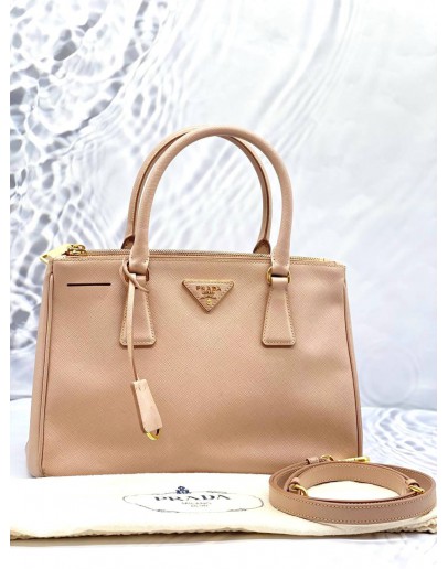 PRADA MEDIUM GALLERIA IN BEIGE SAFFIANO LUX LEATHER WITH STRAP