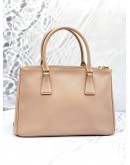 PRADA MEDIUM GALLERIA IN BEIGE SAFFIANO LUX LEATHER WITH STRAP