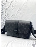 (LIKE NEW) 2023 MICROCHIP LOUIS VUITTON S-CAPE MESSENGER MONOGRAM ECLIPSE BAG 