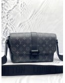(LIKE NEW) 2023 MICROCHIP LOUIS VUITTON S-CAPE MESSENGER MONOGRAM ECLIPSE BAG 