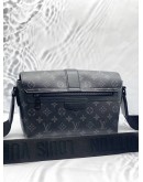 (LIKE NEW) 2023 MICROCHIP LOUIS VUITTON S-CAPE MESSENGER MONOGRAM ECLIPSE BAG 