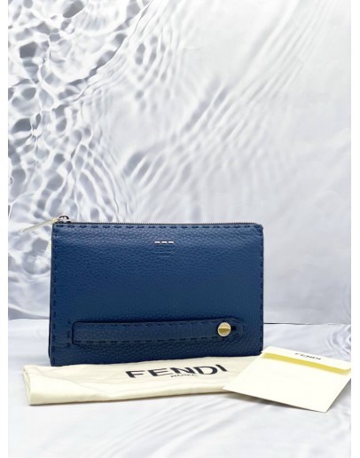 (BRAND NEW) FENDI NAVY BLUE SELLERIA LEATHER ZIP CLUTCH BAG 