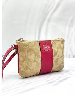 COACH CORNER ZIP WRISTLET POUCH KHAKI SIGNATURE CANVAS DARK PINK