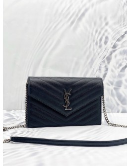 (LIKE NEW)YVES SAINT LAURENT CASSANDRE ENVELOPE CHAIN WALLET