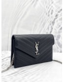 (LIKE NEW)YVES SAINT LAURENT CASSANDRE ENVELOPE CHAIN WALLET