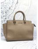 (LIKE NEW) MICHAEL KORS SUTTON SAFFIANO LEATHER IN LIGHT BROWN GOLD HARDWARE WITH LONG STRAP 