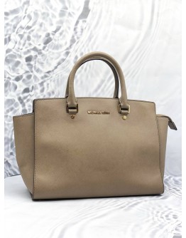 (LIKE NEW) MICHAEL KORS SUTTON SAFFIANO LEATHER IN LIGHT BROWN GOLD HARDWARE WITH LONG STRAP 