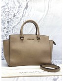 (LIKE NEW) MICHAEL KORS SUTTON SAFFIANO LEATHER IN LIGHT BROWN GOLD HARDWARE WITH LONG STRAP 
