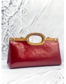 (LIKE NEW) LOUIS VUITTON ROXBURY DRIVE HANDBAG IN RED MONOGRAM VERNIS LEATHER WITH STRAP