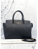 (LIKE NEW) MICHAEL KORS BLACK LEATHER HANDLE BAG WITH STRAP 