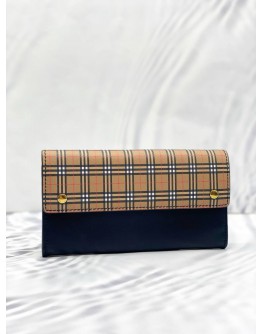 (LIKE NEW) BURBERRY SMALL SCALE CHECK AND BLACK LEATHER CONTINENTAL WALLET -FULL SET-