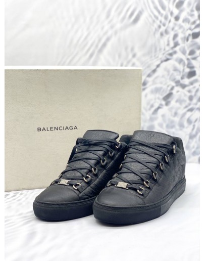 (LIKE NEW) BALENCIAGA ARENA LOW BLACK SHOES SIZE 40 -FULL SET-