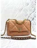 (LIKE NEW) CHANEL LAMBSKIN QUILTED MEDIUM CHANEL 19 FLAP -FULL SET-