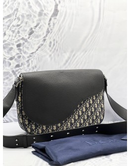 (LIKE NEW) 2022 CHRISTIAN DIOR SADDLE FLAP MESSENGER BAG 