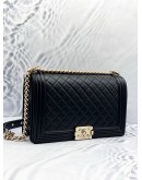 (LIKE NEW) CHANEL BOY NEW MEDIUM FLAP SHOULDER AND CROSSBODY BAG IN BLACK QUILTED LAMBSKIN LEATHER YEAR 2016 -FULL SET-