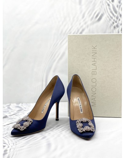(LIKE NEW) MANOLO BLAHNIK HANGISI 90 EMBELLISHED SATIN PUMPS SIZE 37