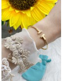 Tiffany & Co T Wire Bracelet 18K Gold
